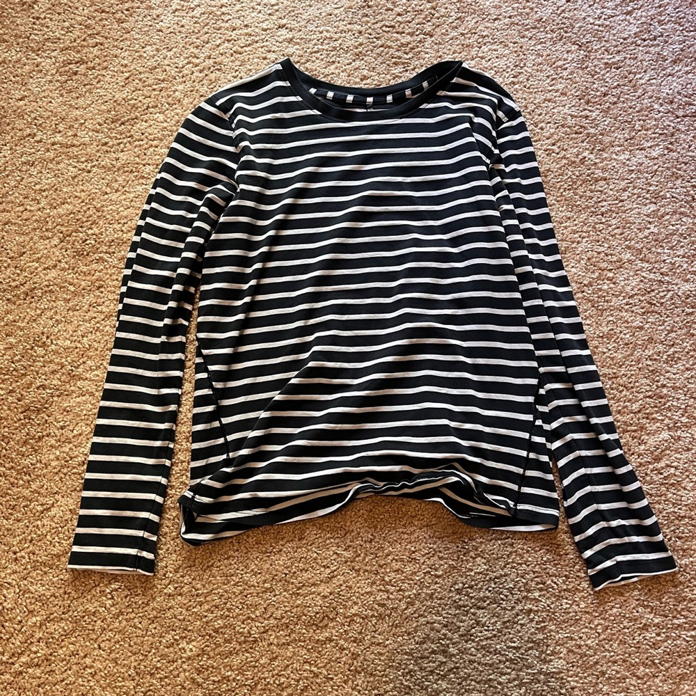 Love Long-Sleeve Shirt size 6